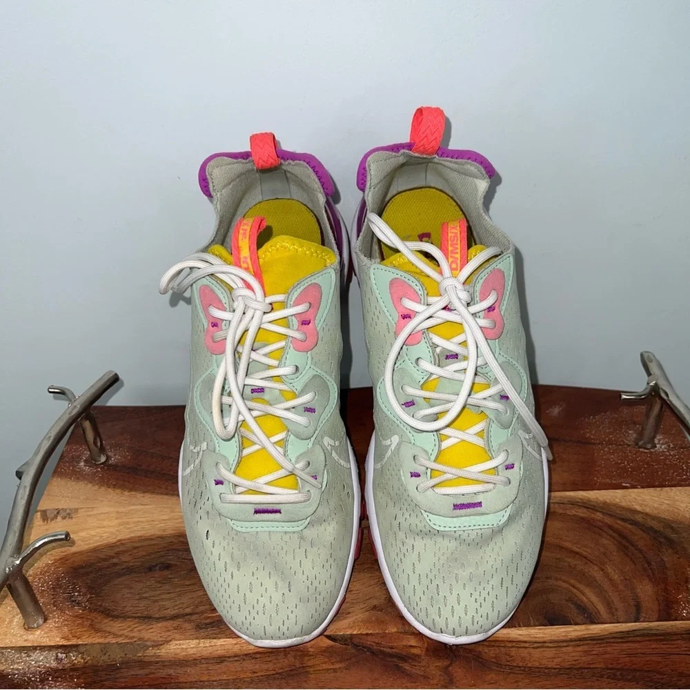 Nike React Vision “DMX” Multicolor Sneakers Women’s US 9